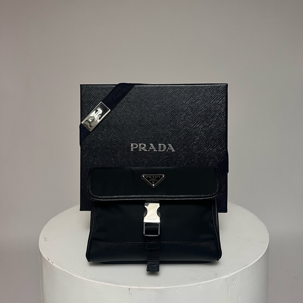COPY - PRADA
Re-Nylon and Saffiano leather smartphone case
Bag